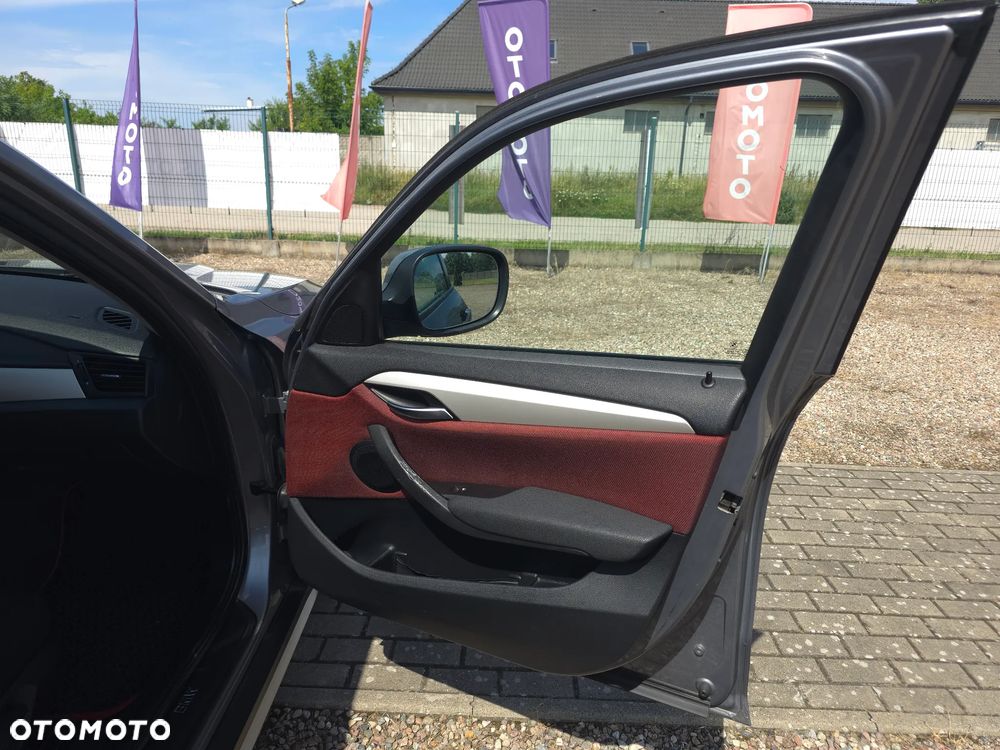 BMW X1 xDrive18d Sport Line - 14
