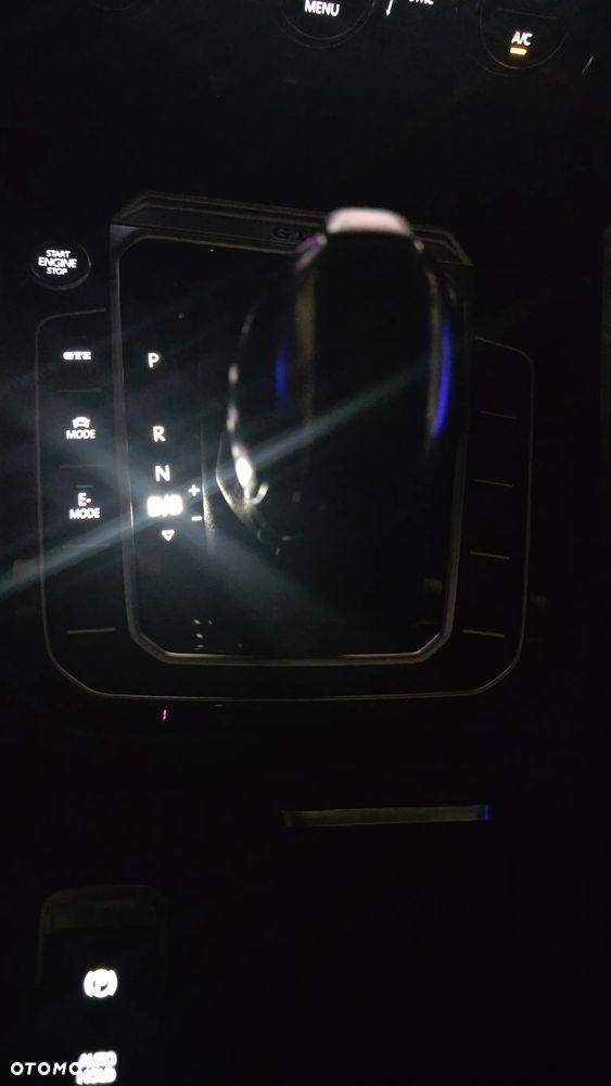 Volkswagen Passat - 31