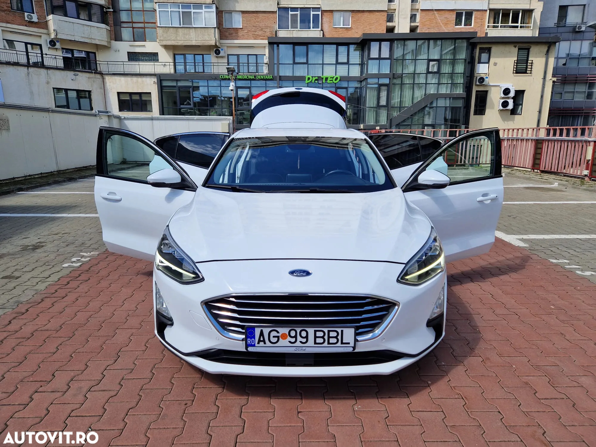 Ford Focus 2.0 EcoBlue Titanium Business - 20