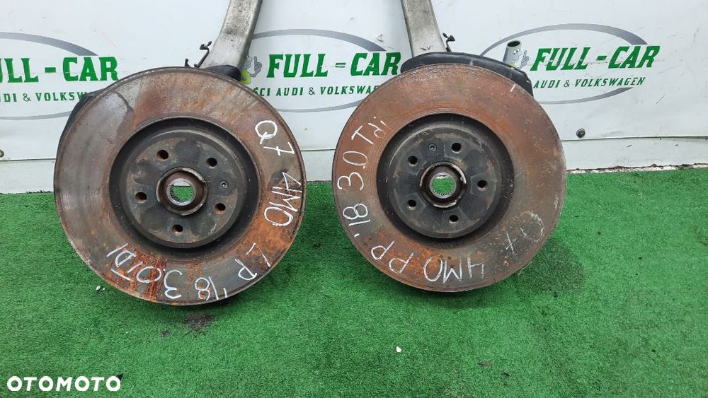 AUDI Q7 4M0 ZWROTNICA LEWA PRAWA 4M0407560 4M0407559 - 2