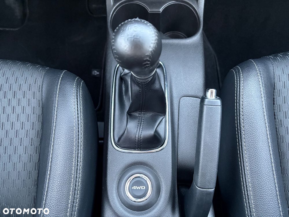 Mitsubishi Outlander 2.2 DID Intense + - 20