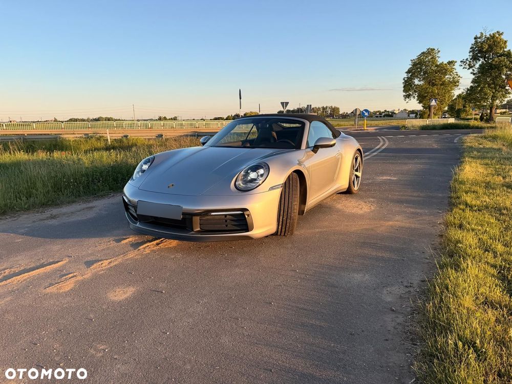 Porsche 911 Carrera 4S - 3