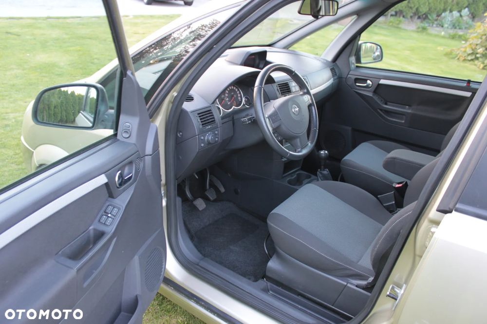 Opel Meriva - 8