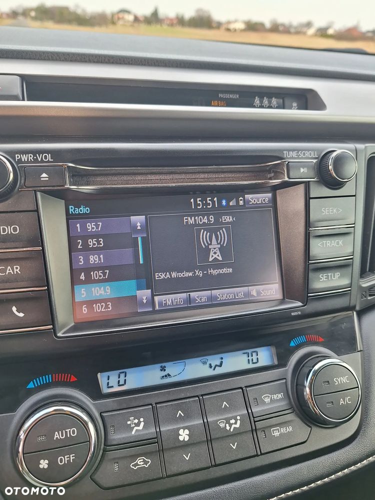 Toyota RAV4 - 16