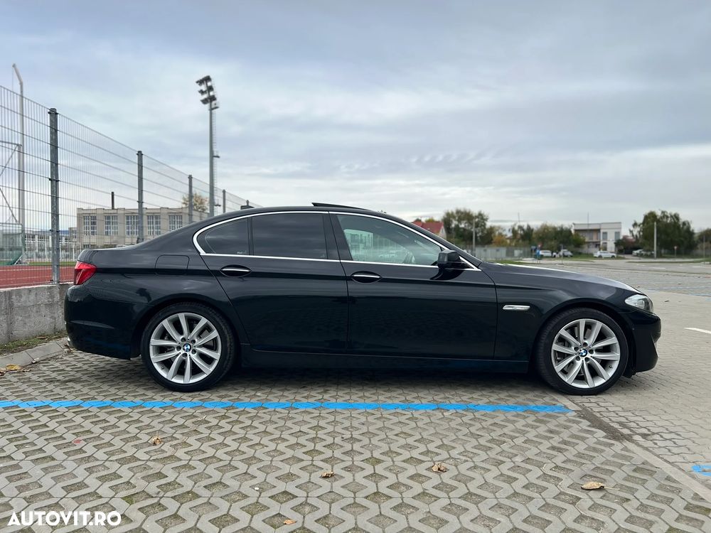 BMW Seria 5 550i xDrive Sport-Aut. - 5