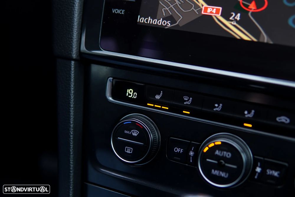 VW Golf 1.6 TDI R-Line DSG - 47