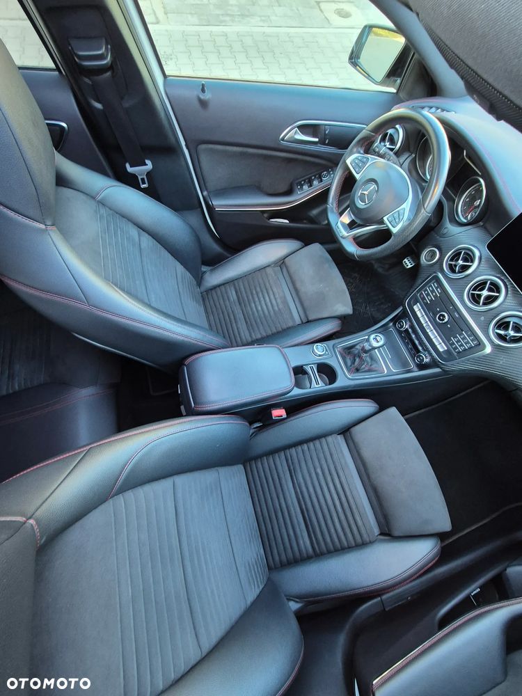 Mercedes-Benz Klasa A 250 AMG Line - 10