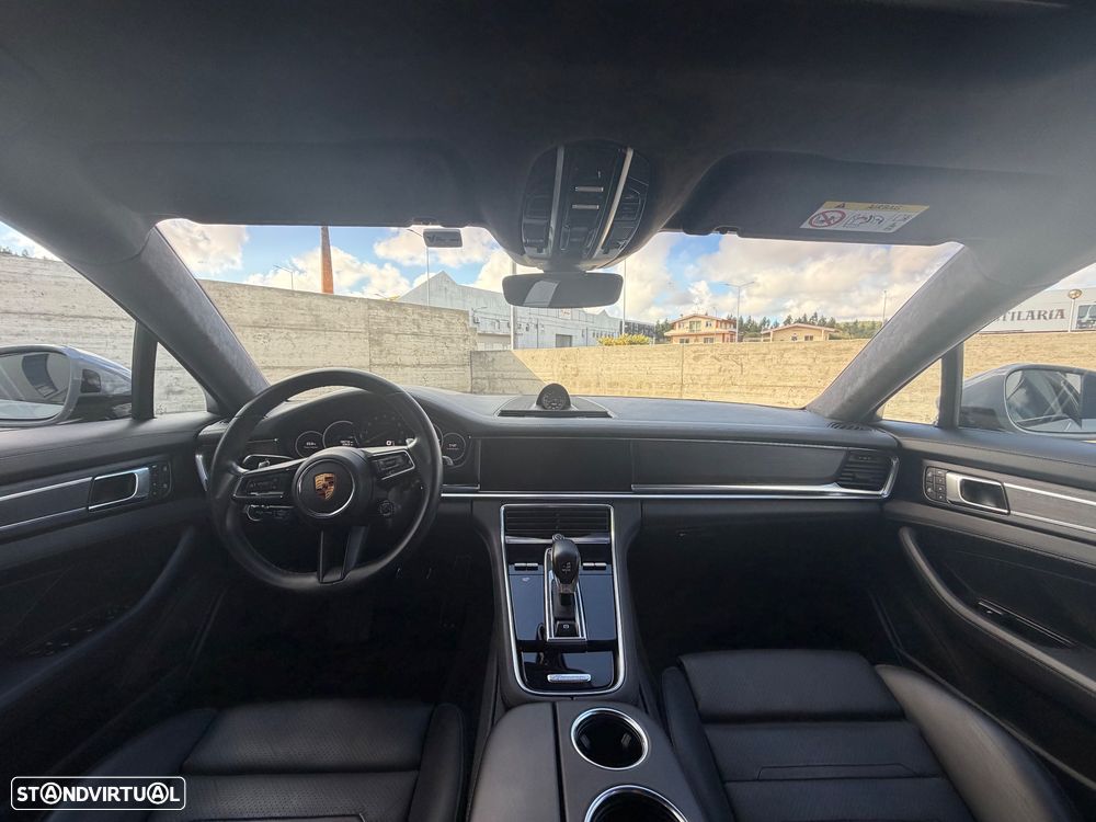Porsche Panamera 4 E-Hybrid Platinum Edition com PDLS - 10