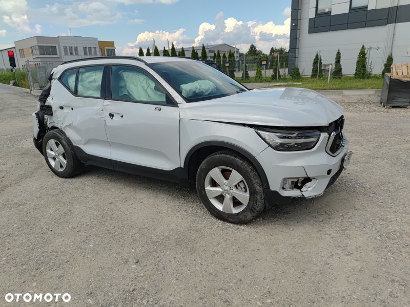Volvo XC 40 - 4