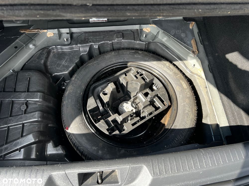 Renault Megane ENERGY TCe 100 INTENS - 21