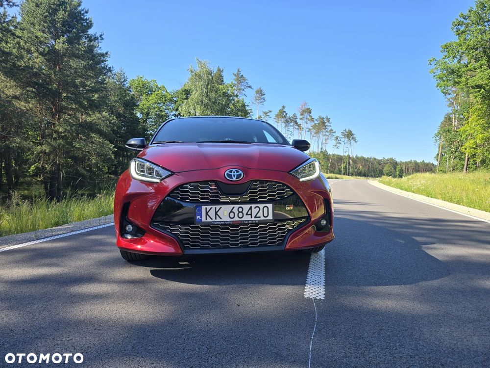 Toyota Yaris Hybrid 1.5 GR Sport - 8