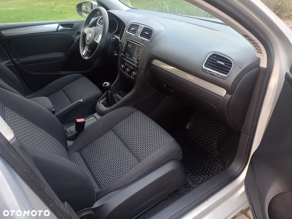 Volkswagen Golf - 14