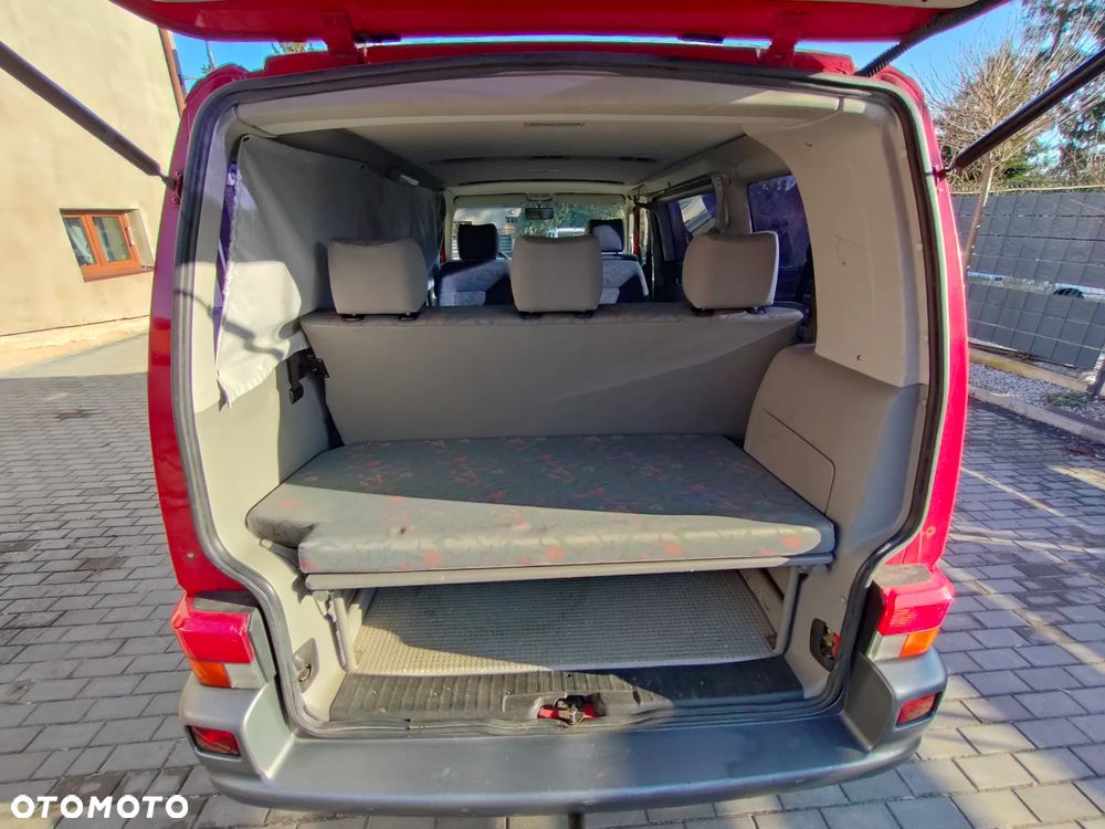 Volkswagen Multivan - 13