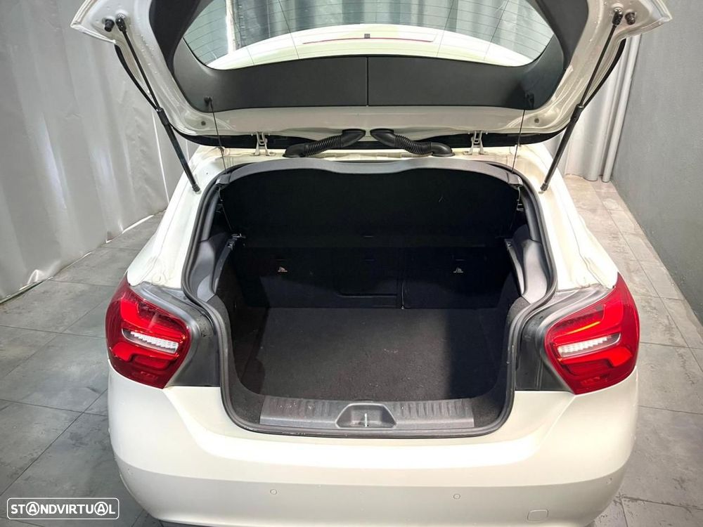 Mercedes-Benz A 180 d Urban Aut. - 10