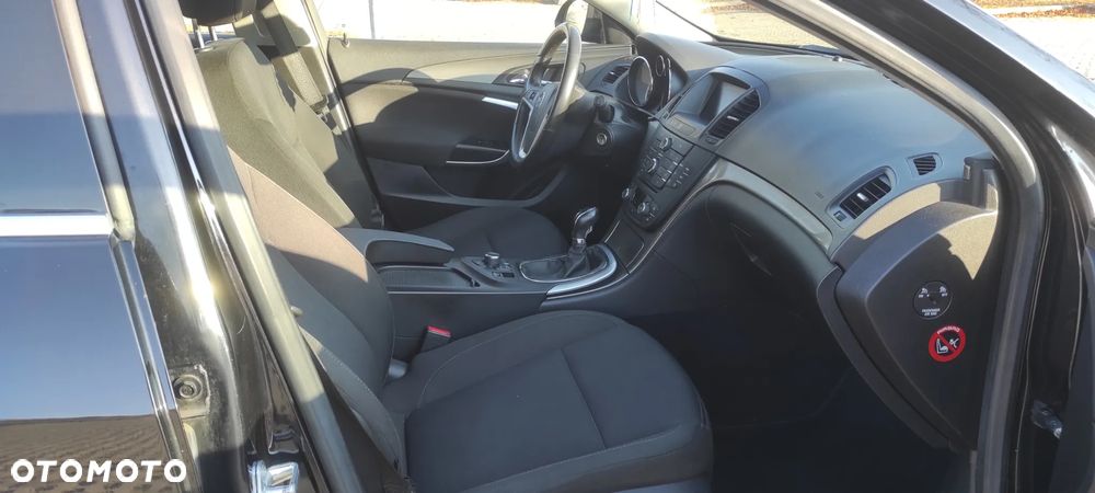 Opel Insignia 2.0 CDTI - 10