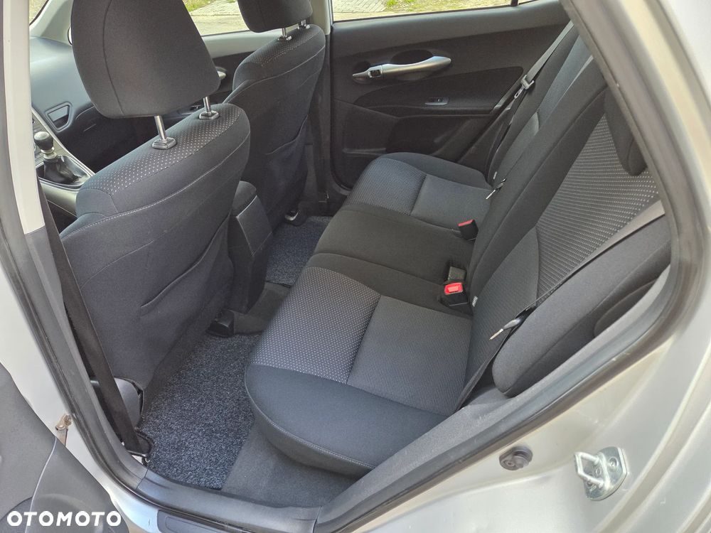 Toyota Auris 1.6 Sol - 20