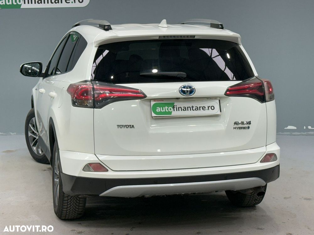 Toyota RAV4 2.5 VVT-i 4x4 Luxury - 9