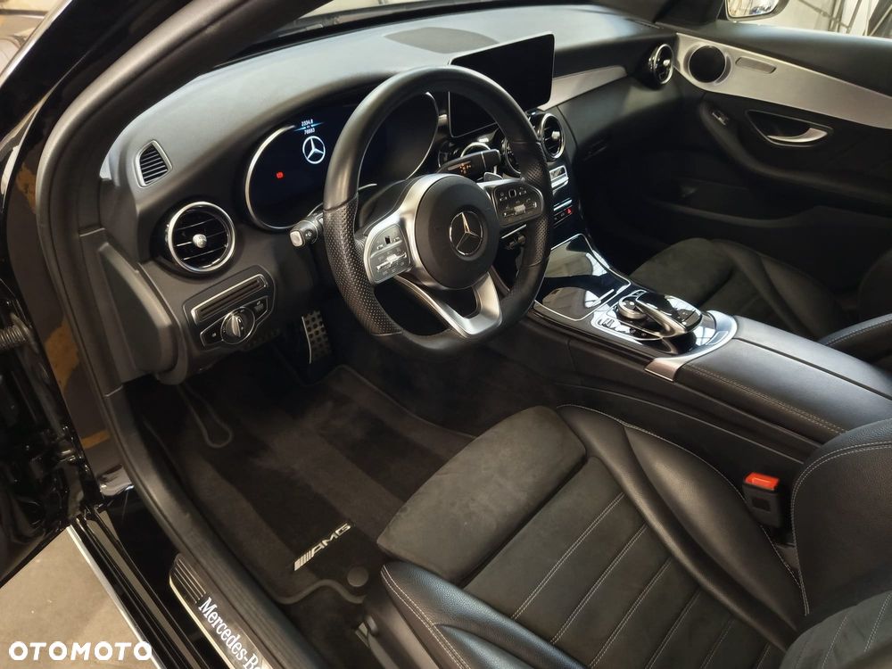 Mercedes-Benz Klasa C 200 4Matic 9G-TRONIC Night Edition - 3