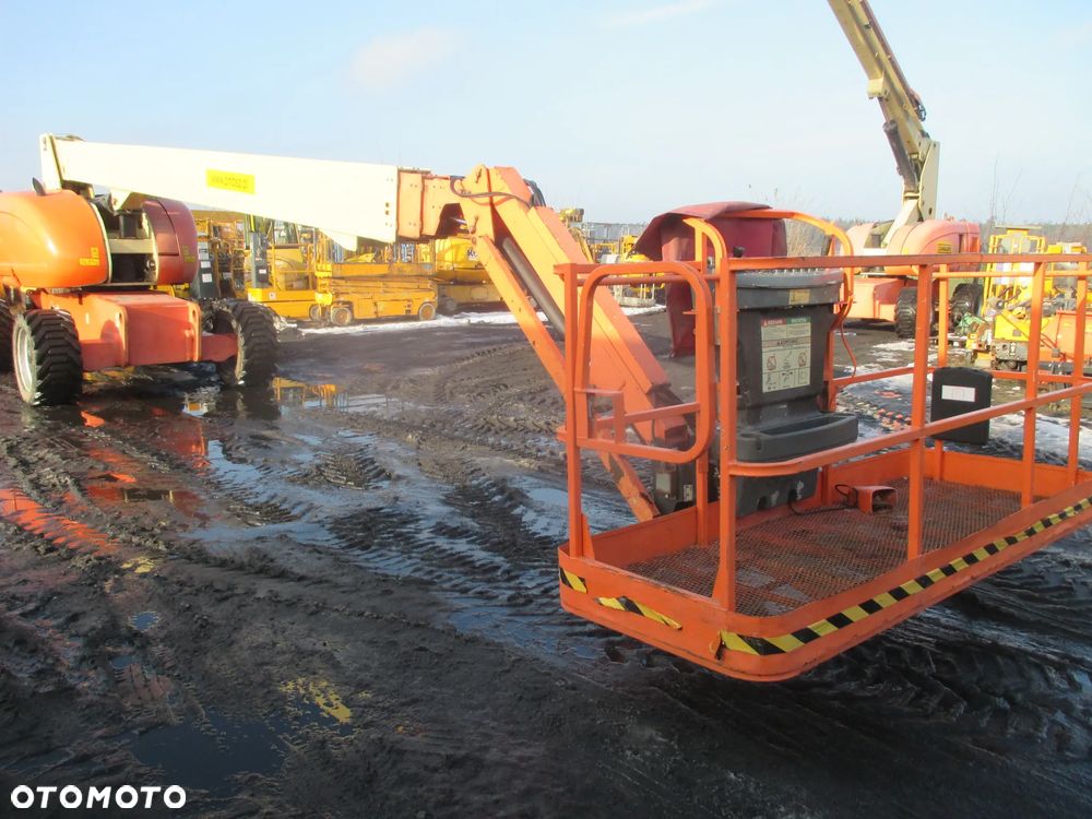JLG 860SJ - 12