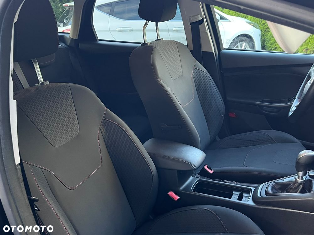 Ford Focus - 8