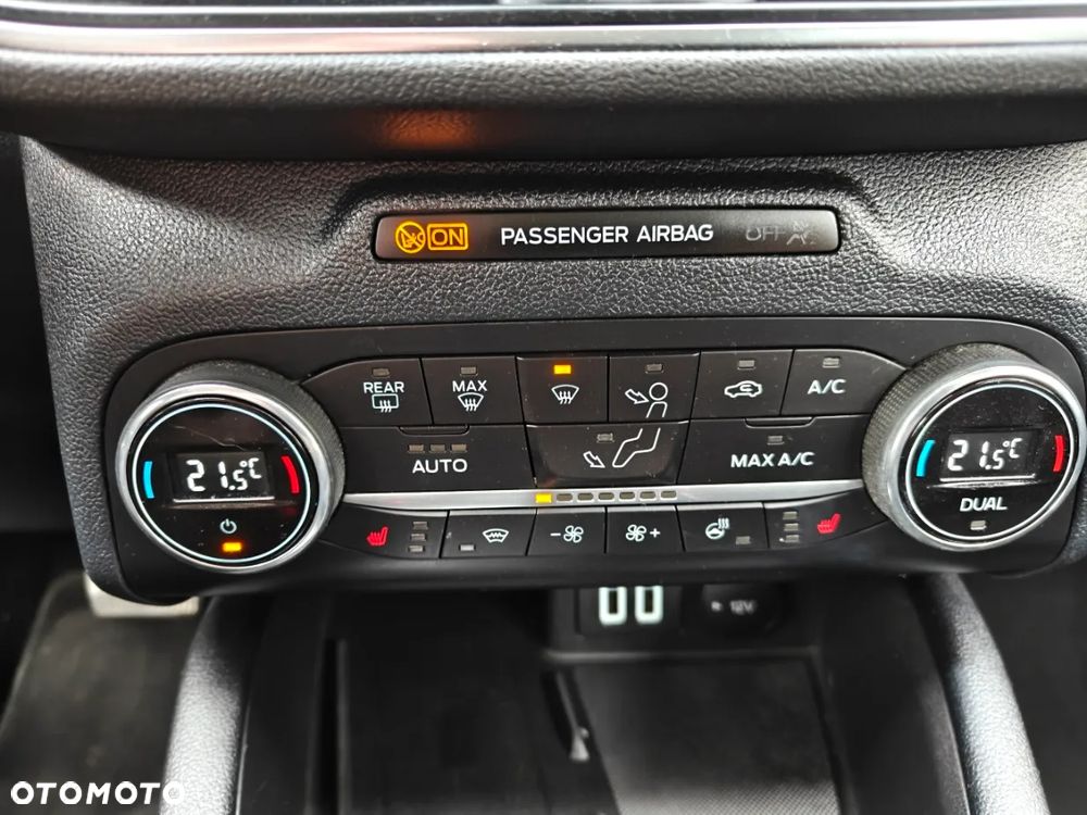 Ford Kuga 1.5 EcoBlue TITANIUM - 18