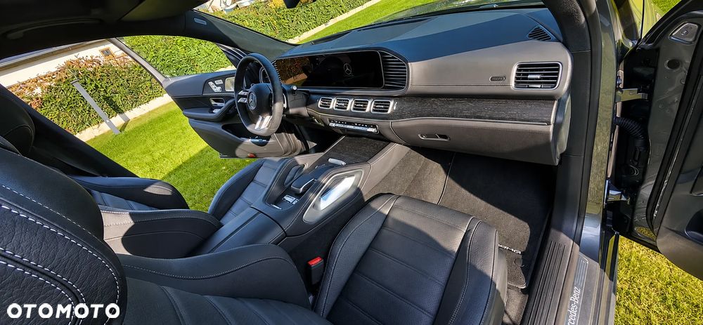 Mercedes-Benz GLS - 33