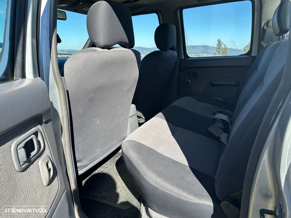 Nissan Pick Up 2.5 TD CD Navara XTr+Box+CD - 13