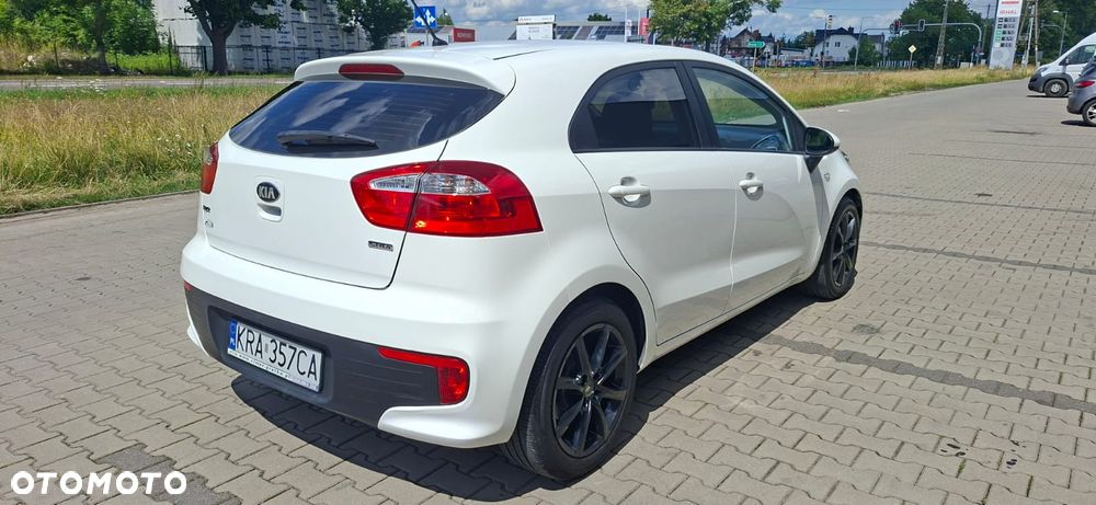 Kia Rio 1.1 CRDI Attract - 6