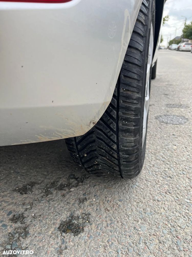 Ford Fiesta - 16