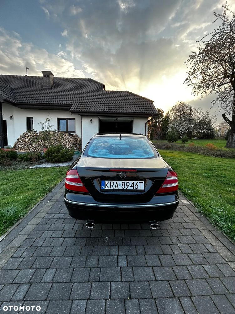 Mercedes-Benz CLK - 10