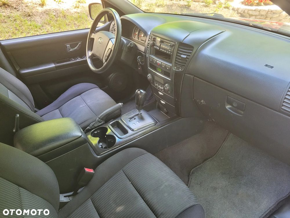 Kia Sorento 2.5 CRDi VGT DPF LX - 9
