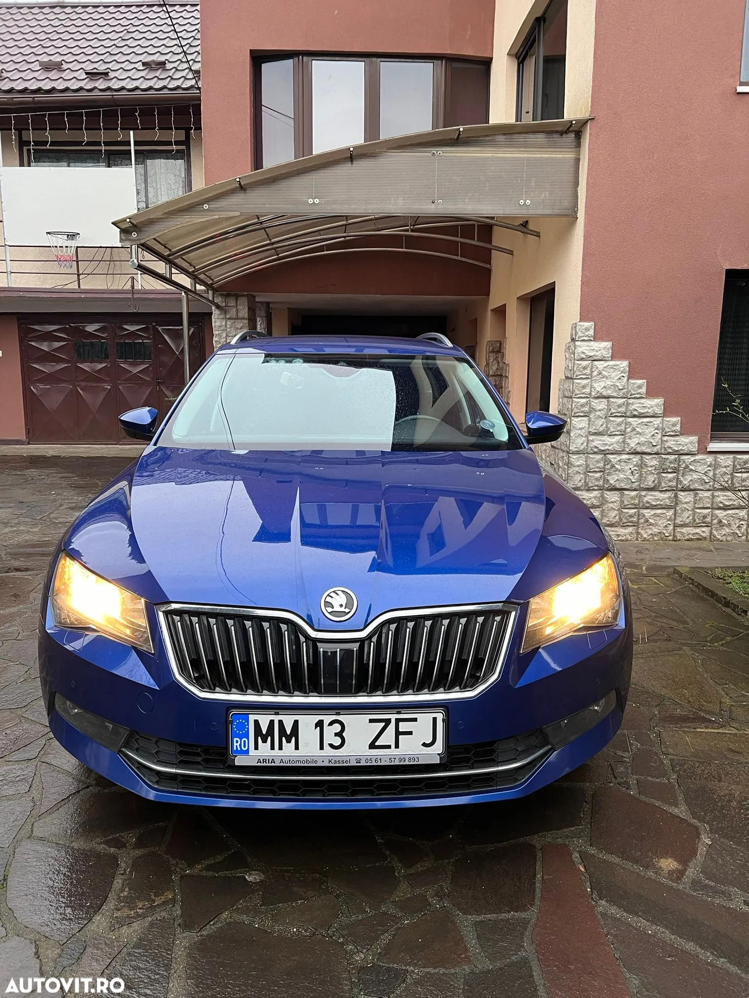 Skoda Superb Combi 2.0 TDI Active - 2