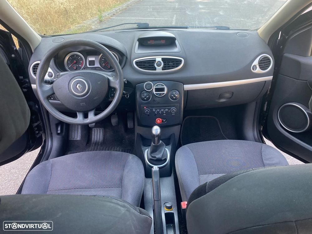 Renault Clio Break 1.5 dCi Dynamique S - 11
