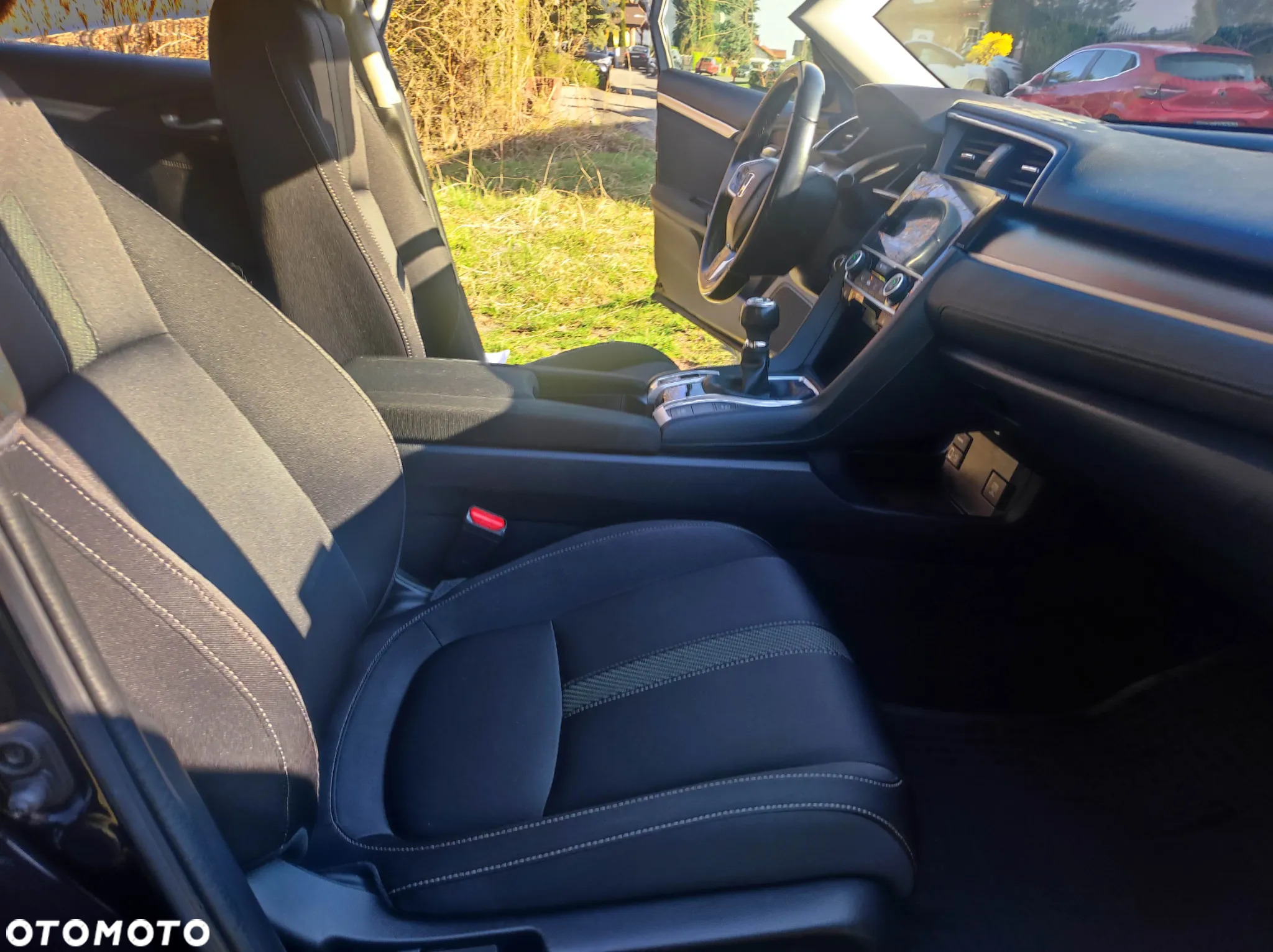 Honda Civic 1.5 T Elegance - 26