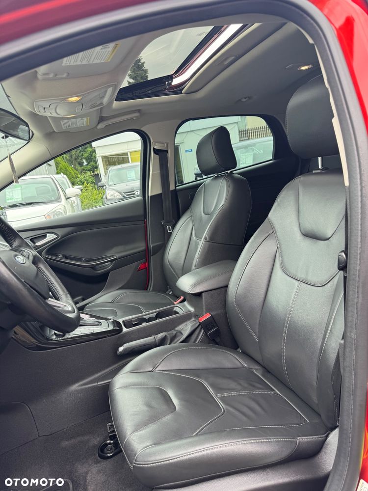 Ford Focus - 30