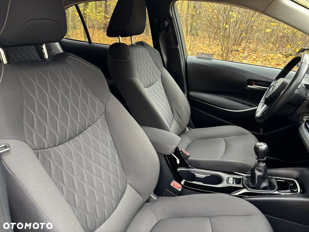 Toyota Corolla 1.6 Comfort - 17