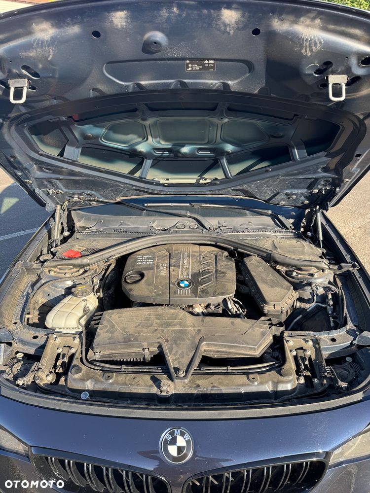 BMW Seria 3 318d - 11