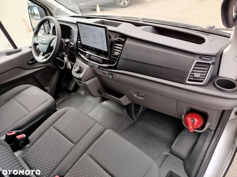 Ford Transit - 19