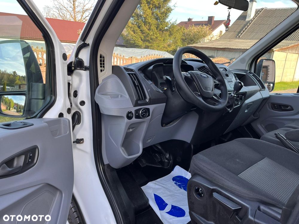 Ford Transit - 22