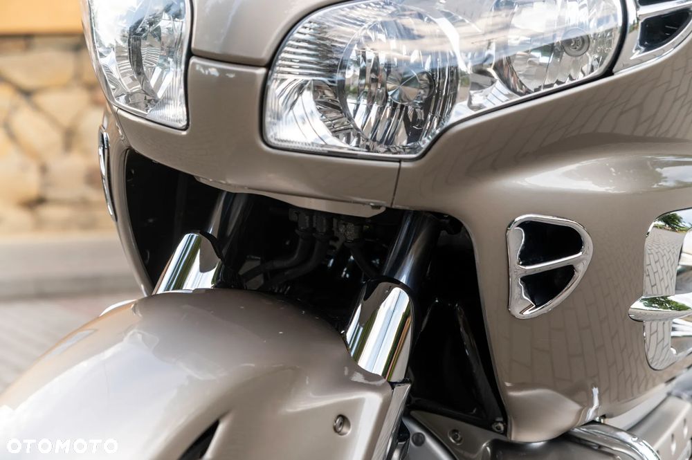 Honda GL - 32