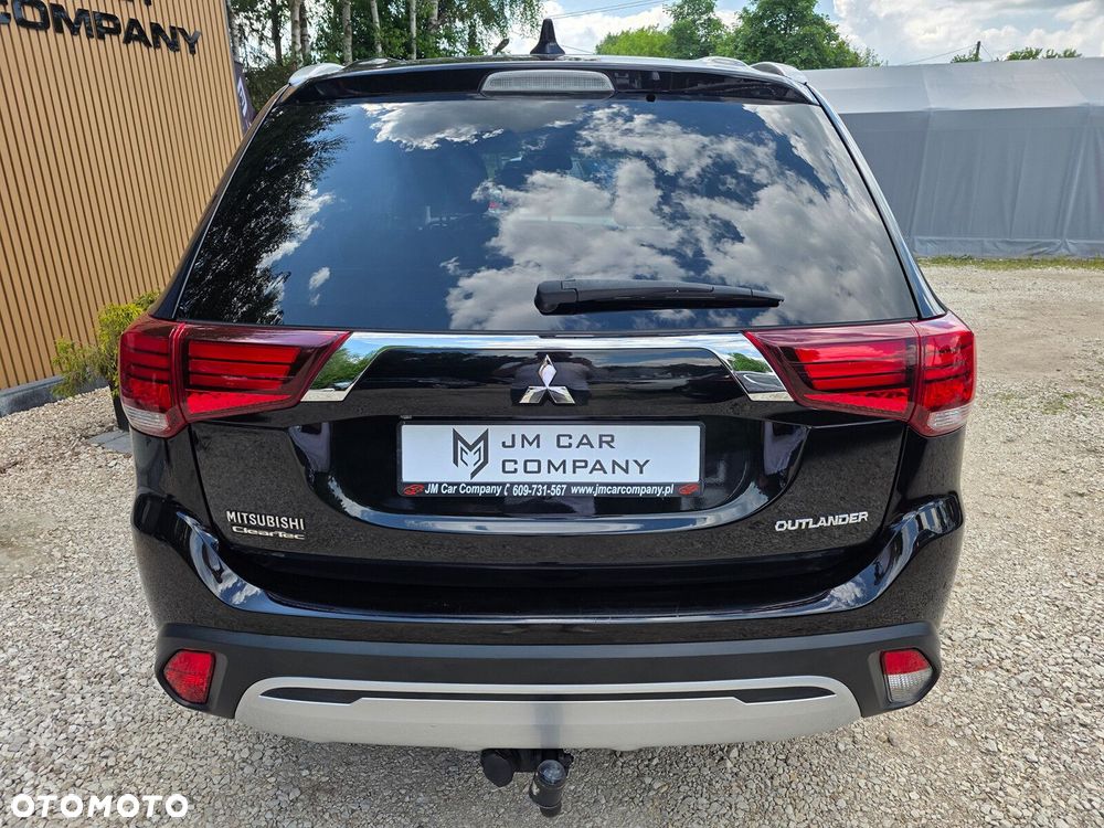 Mitsubishi Outlander - 9