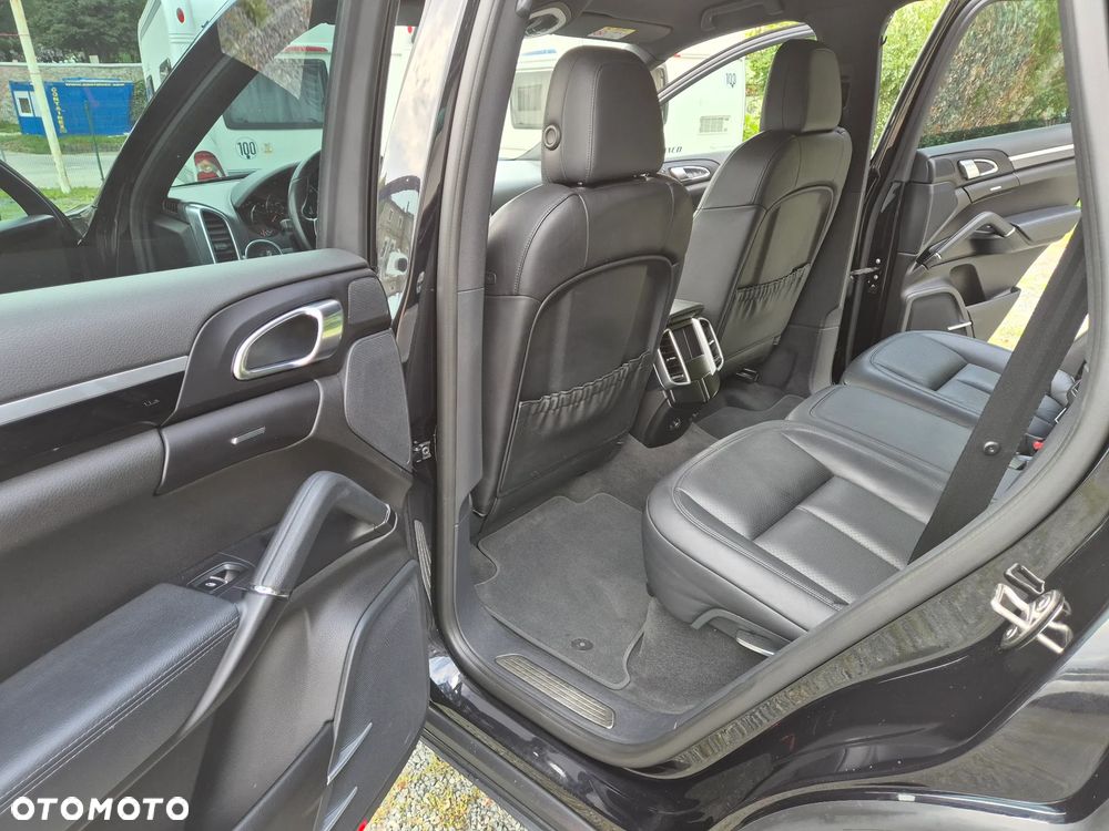 Porsche Cayenne Diesel Platinum Edition - 25
