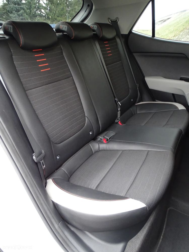 Kia Stonic 1.0 T-GDI 120 Platinum Edition - 20