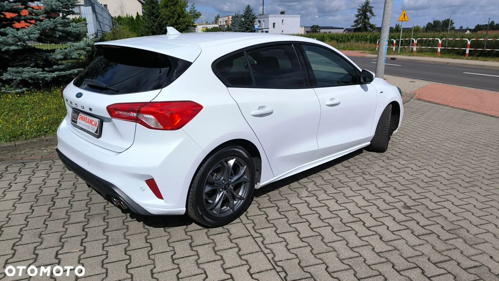 Ford Focus 1.5 EcoBlue Start-Stopp-System ST-LINE STYLE - 10