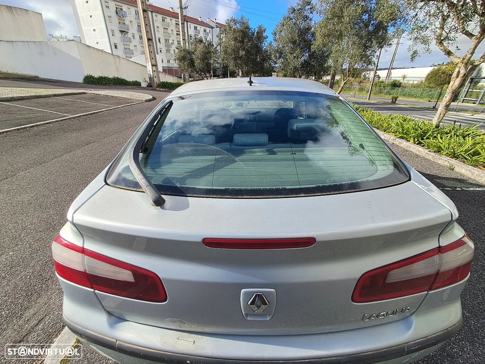 Renault Laguna 1.9 dCi Privilège - 8