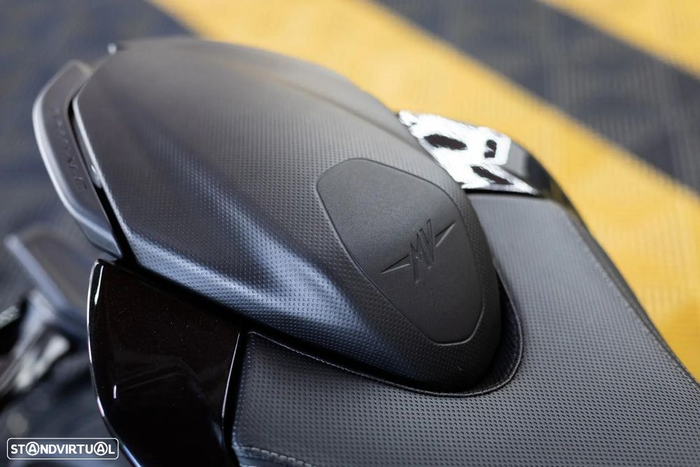 MV Agusta Brutale - 13