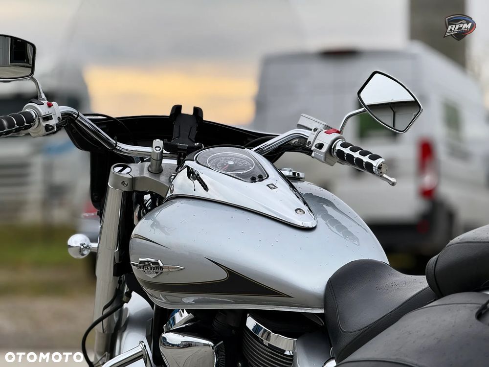 Suzuki Boulevard - 33