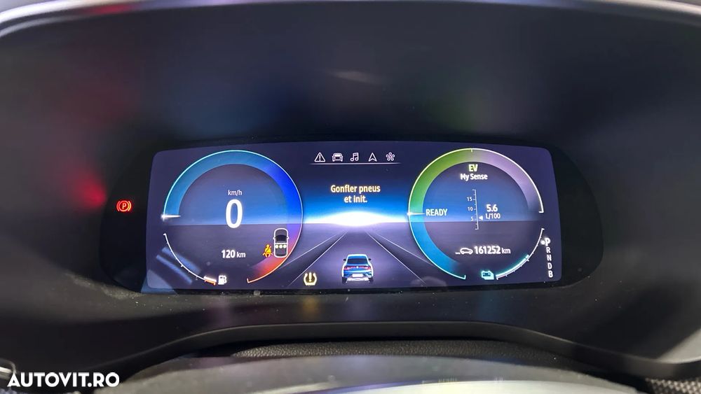 Renault Arkana E-TECH RS Line - 9