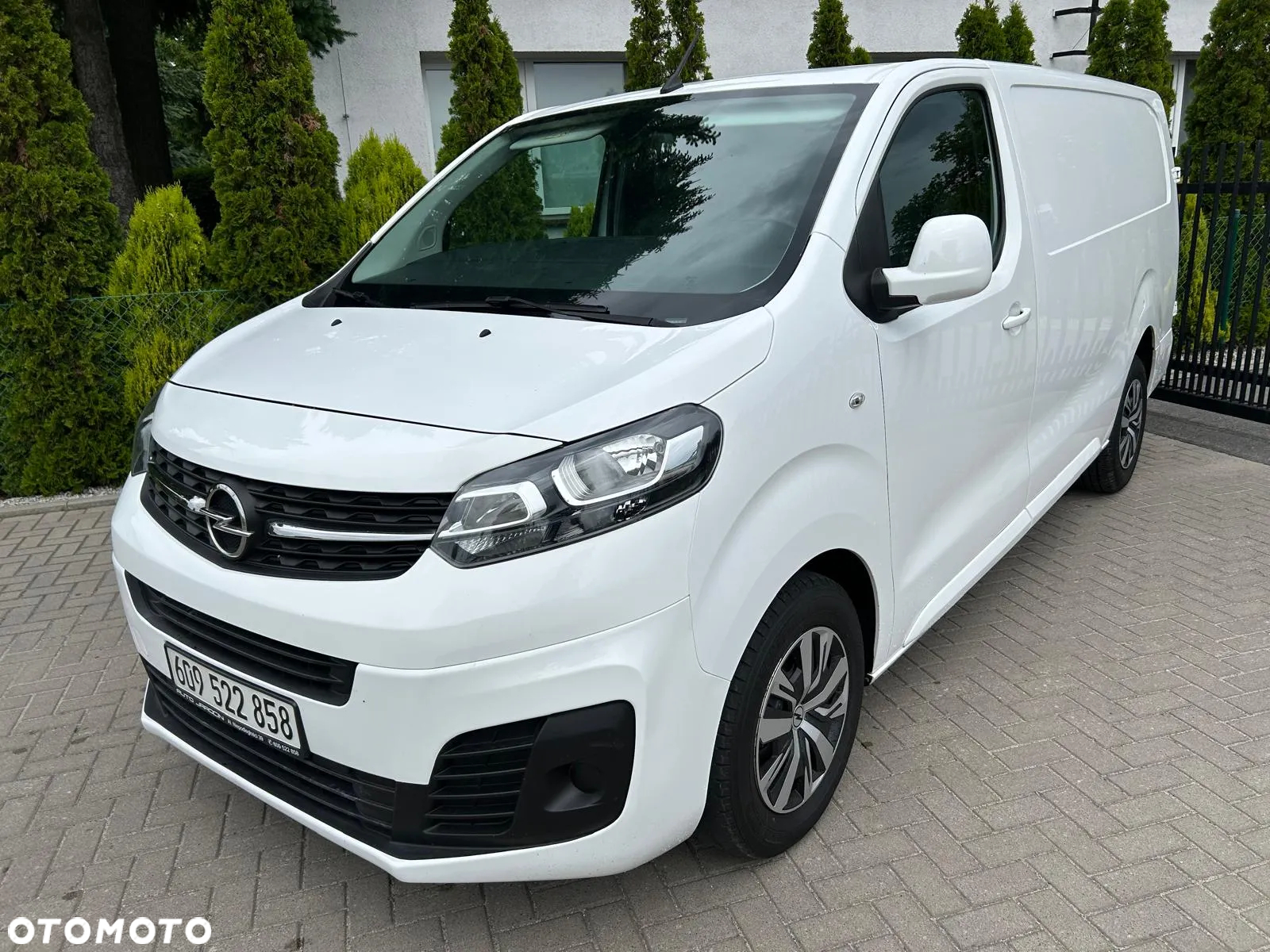 Opel Vivaro - 25