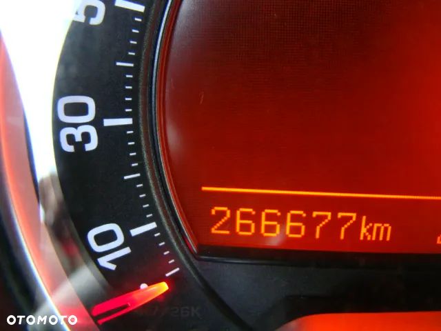 Citroën C5 2.0 HDi Confort - 11